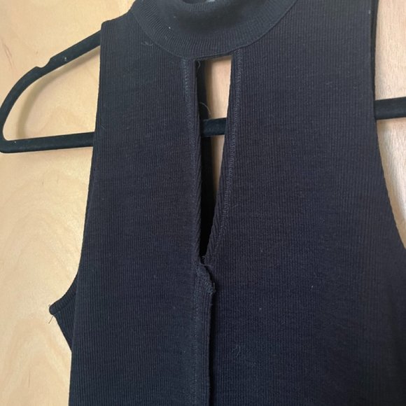 ASTR Choker Ribbed Bodycon Keyhole Dress - Picture 5 of 8